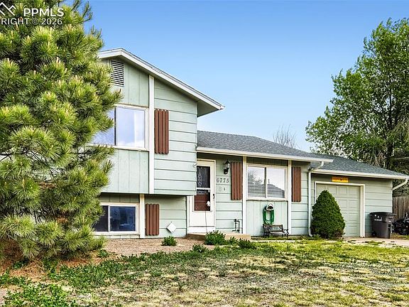 3rd image of 6775 Goldfield Dr