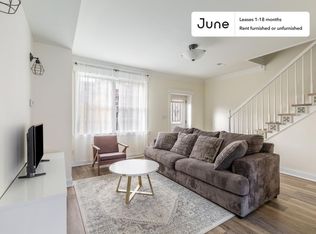 216 Ascot Pl NE, Washington, DC 20002