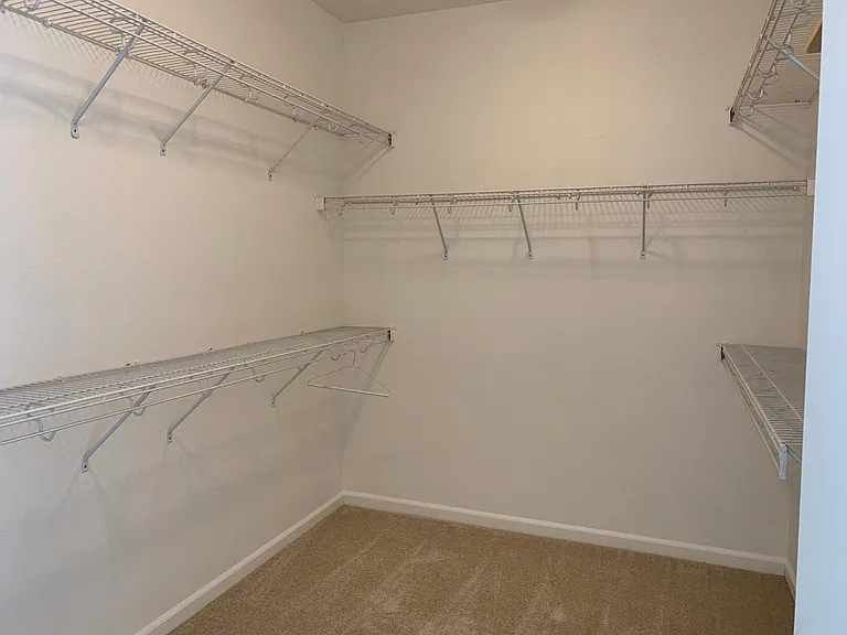 1717 Blakesley Dr — Photo 20