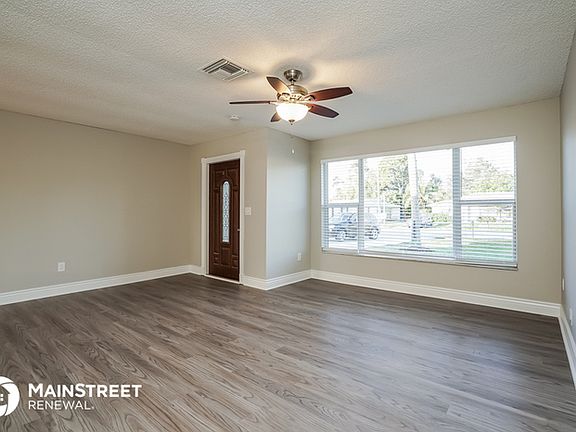 3rd image of 18485 Miami Blvd