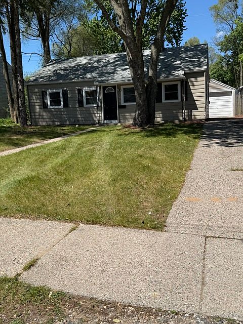 1st image of 1355 Hollywood St NE