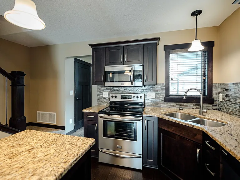 3218 Portage Cir NW — Photo 11