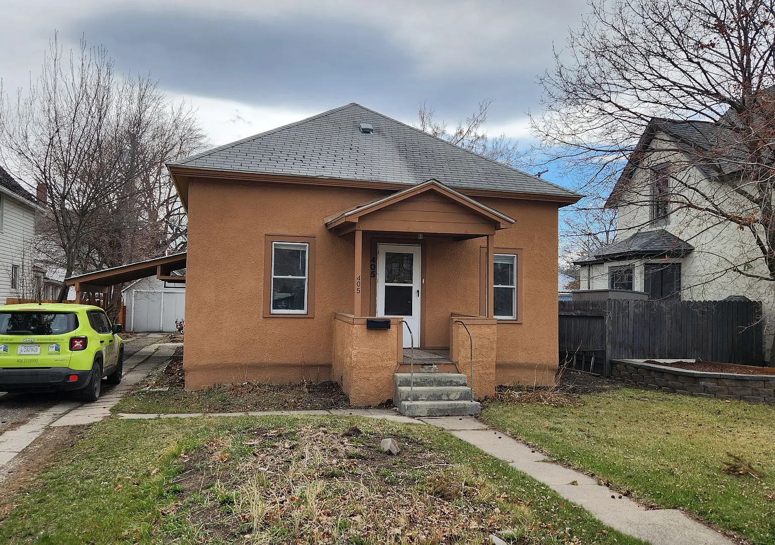 House Close to Downtown and U — Photo 1