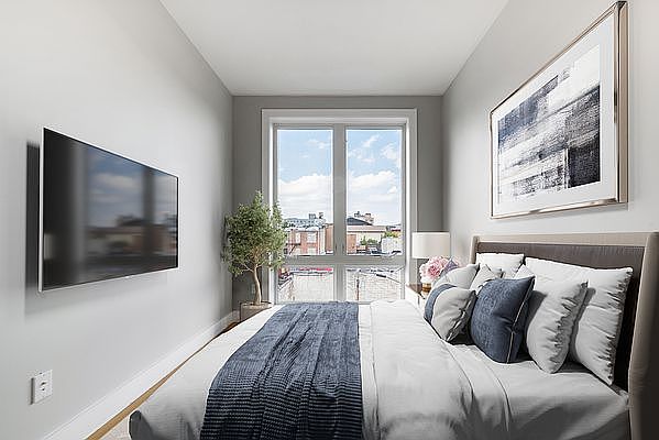 1st image of 153 Erasmus St #4O