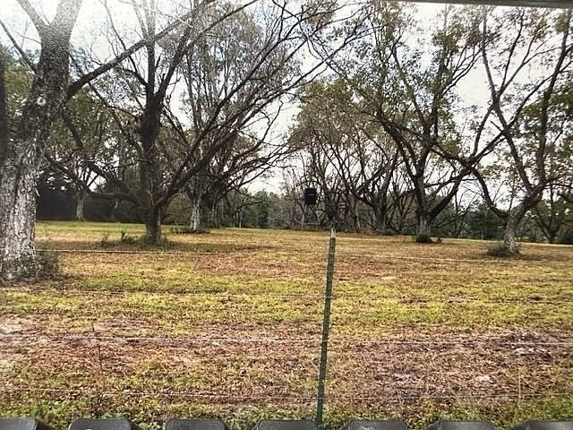 2nd image of 19360 Chance Rd