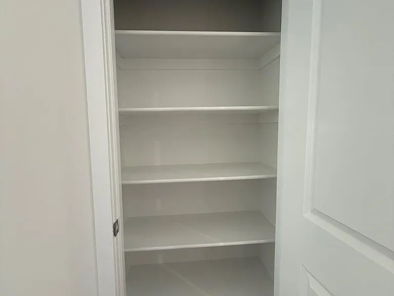 9715 Grant Ave — Photo 11