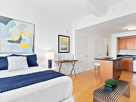 2nd image of 20 West St APT 37G