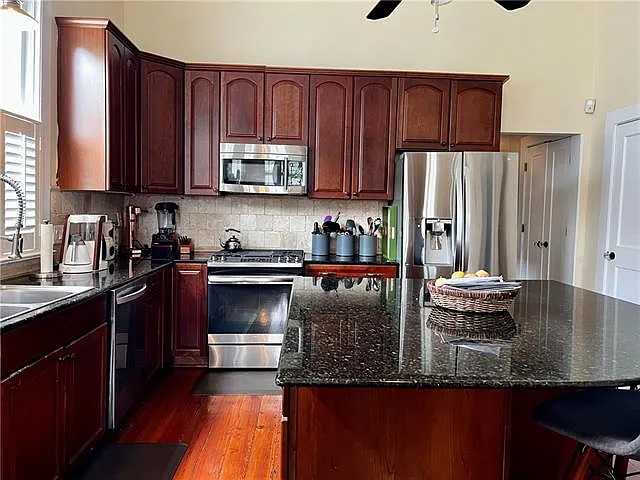 2126 Dublin St — Photo 11