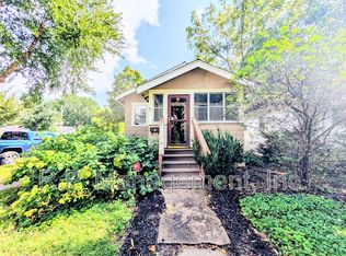 880 19th Ave SE, Minneapolis, MN 55414
