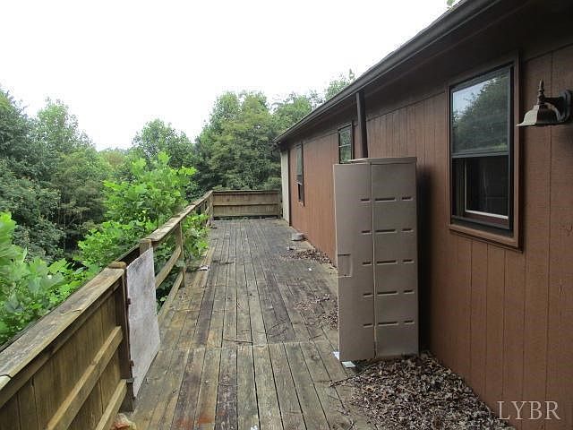 2nd image of 297 Ragland Rd #299