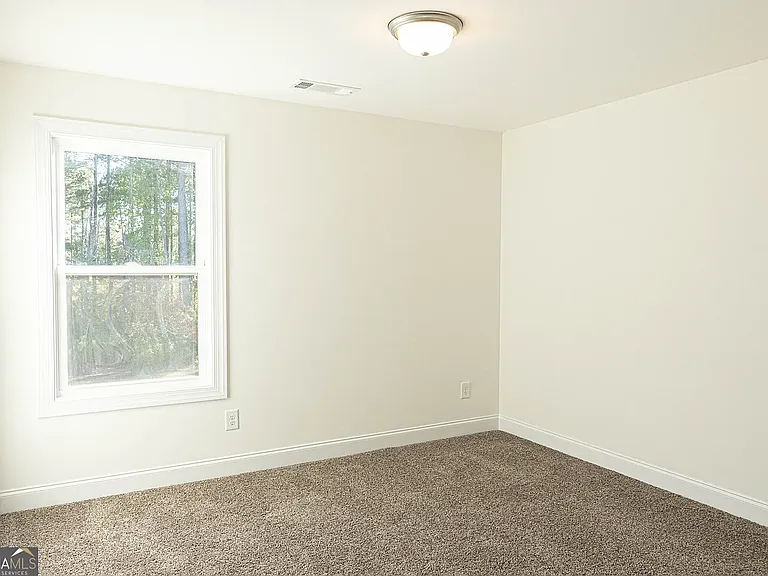 705 Riverside Ests — Photo 18