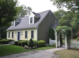 15 Kristina Ln, Mashpee, MA 02649