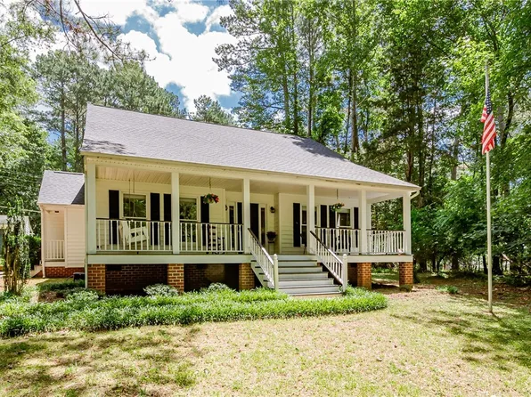 2718 Birdsong Ln, Powhatan, VA 23139