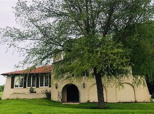 305 Weightman Rd, Mound City, MO 64470