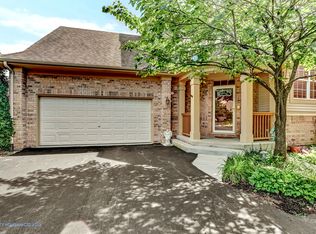 2202 Medinah Ct #B, Palos Heights, IL 60463