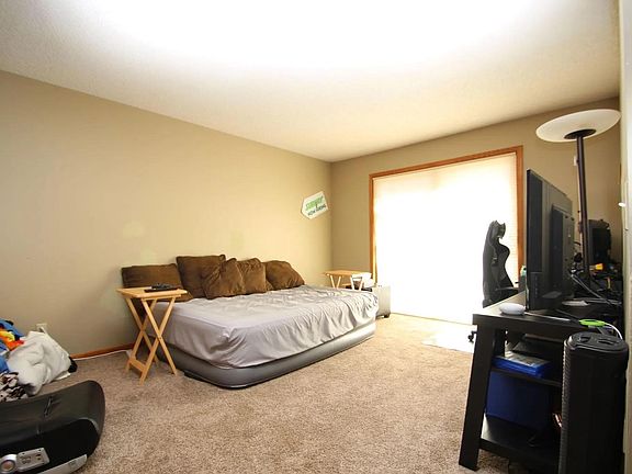 5th image of 2721 Westcliffe Dr