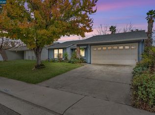 5866 Pikes Peak Way, Sacramento, CA 95842