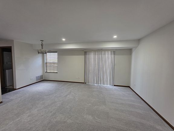 5th image of 1751 Sleepy Hollow Ct APT 7