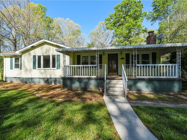 206 John Holliday Rd, Six Mile, SC 29682