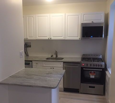 3rd image of 85 Clarkson Ave APT 1E