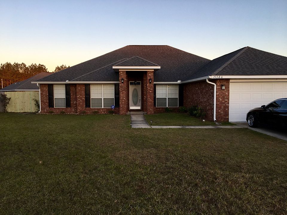 1st image of 15280 Camelot Dr