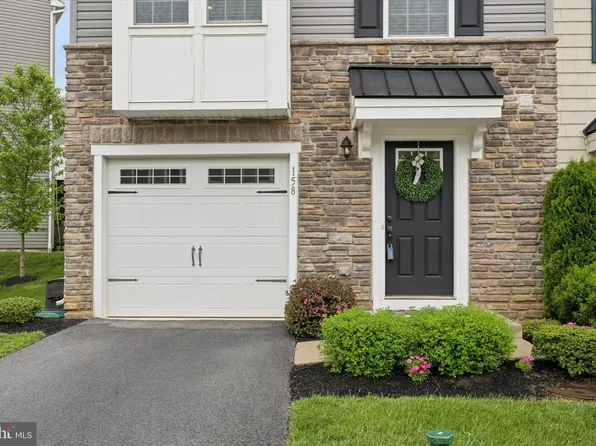 158 Mulberry Dr, Malvern, PA 19355