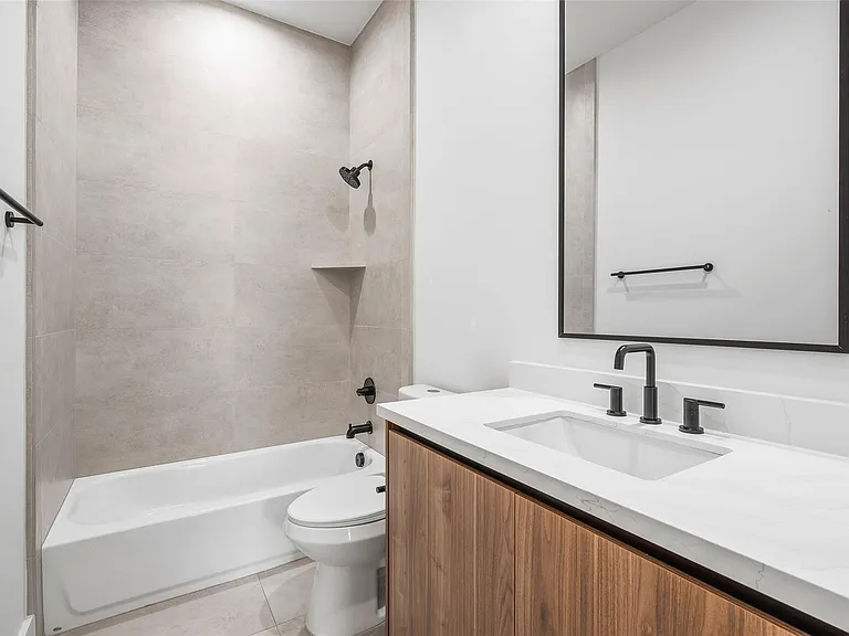 104 Tolima Dove St — Photo 5