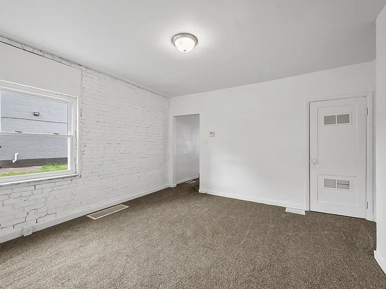 4840 Blackberry Way — Photo 6