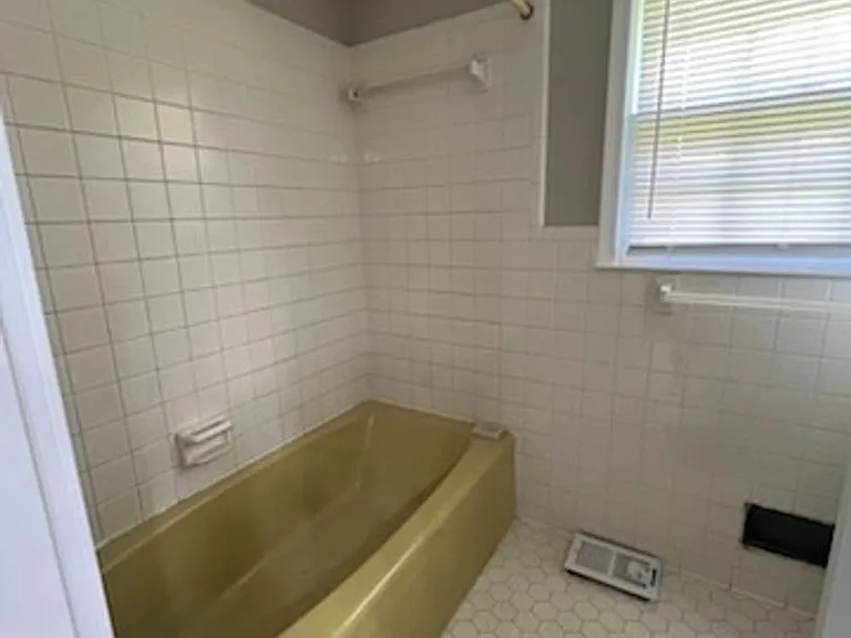 202 N Lakewood Dr — Photo 14