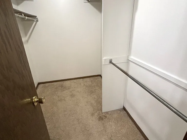 Main bedroom walk-in closet