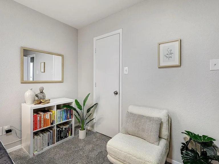 4513 Foxfire Way — Photo 28