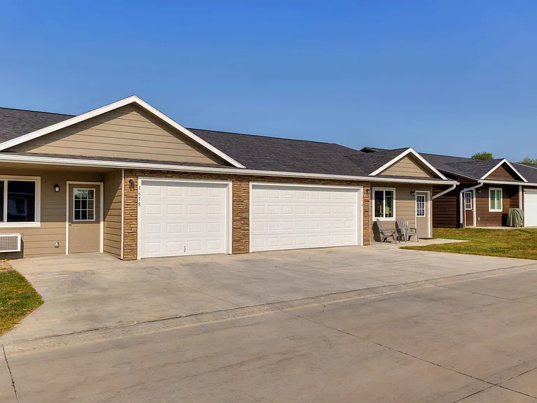 2 Bedroom, Single-story Townhomes for rent in Madrid, IA — Photo 28