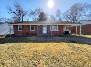 1960 Gerard Park Ln, Hazelwood, MO 63042