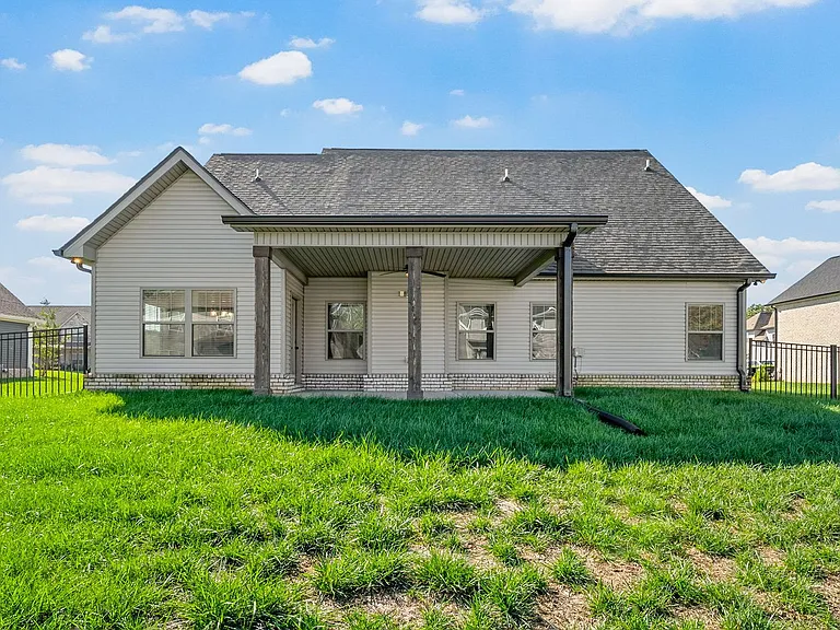 573 Bowden Dr — Photo 43
