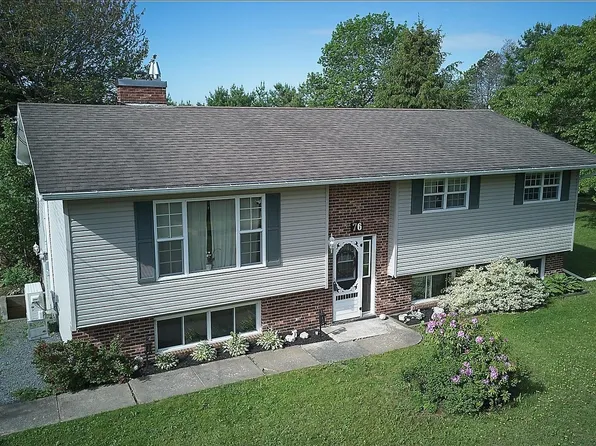 76 James Roy Dr, Porters Lake, NS B3E 1H9