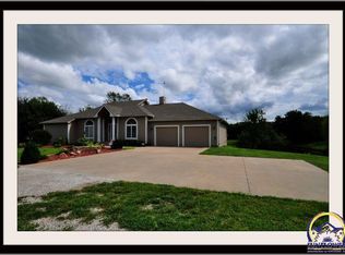 5635 SW 61st St, Topeka, KS 66619