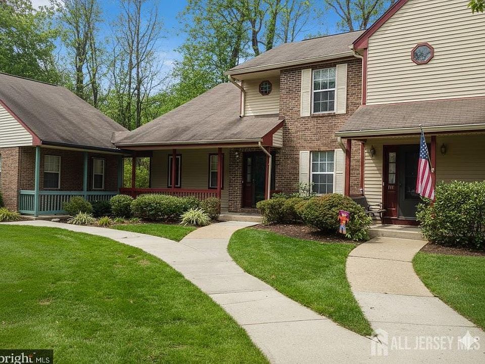 1st image of 112 Appletree Ct