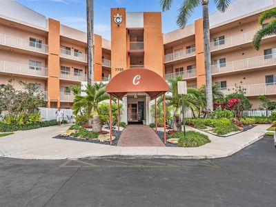 7735 Yardley Drive #406, Tamarac, FL, 33321