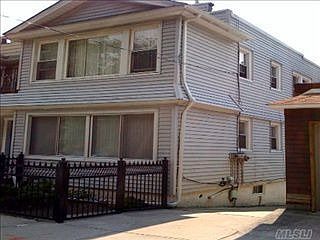 1st image of 7612 Park Ln S