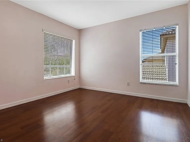 8271 Laurel Lakes Way — Photo 31