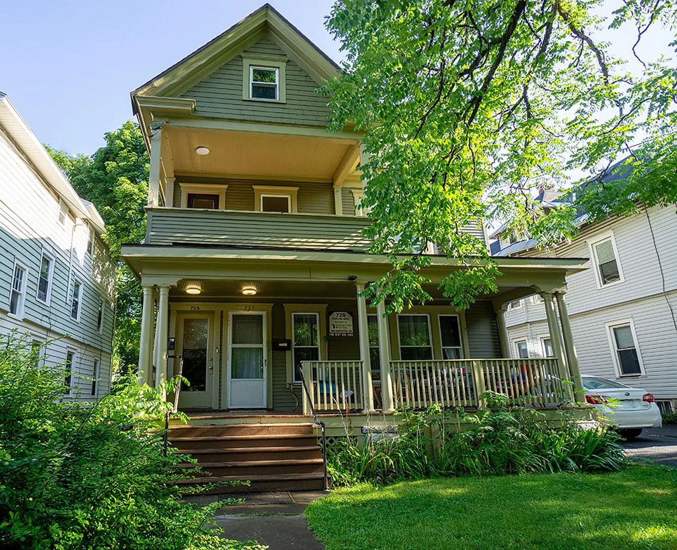 725 Euclid Ave - Available 8/1/27 - 3 Bedroom With Off-Street Parking — Photo 4