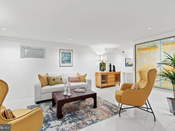 4435 36th St S, Arlington, VA 22206
