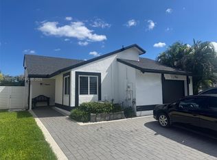 1131 SW 110th Ave, Pembroke Pines, FL 33025