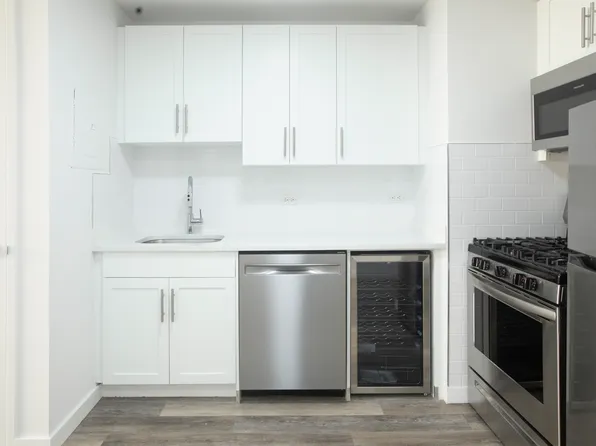 556 Third Avenue image 1 of 12