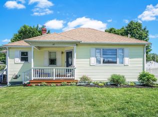 28 Tasker St, Saco, ME 04072