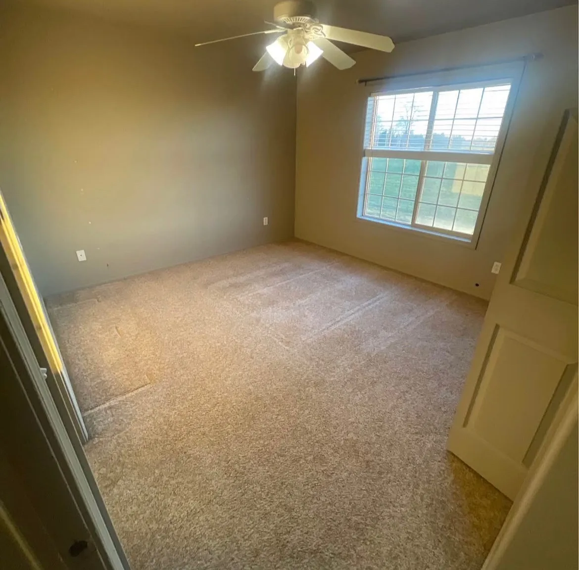 2 bed, 950 sqft, $1,100 — Photo 3