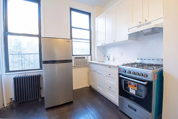 Rented by Brick&Mortar | media 14