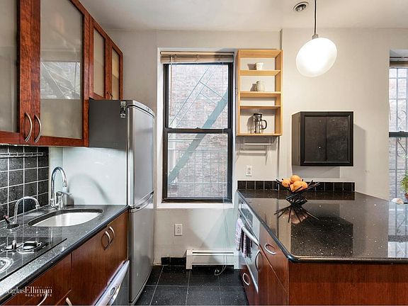 4th image of 99 Avenue B APT 4CD