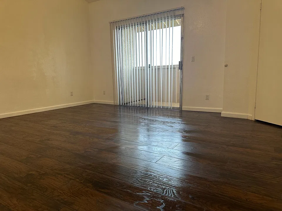 Master room.