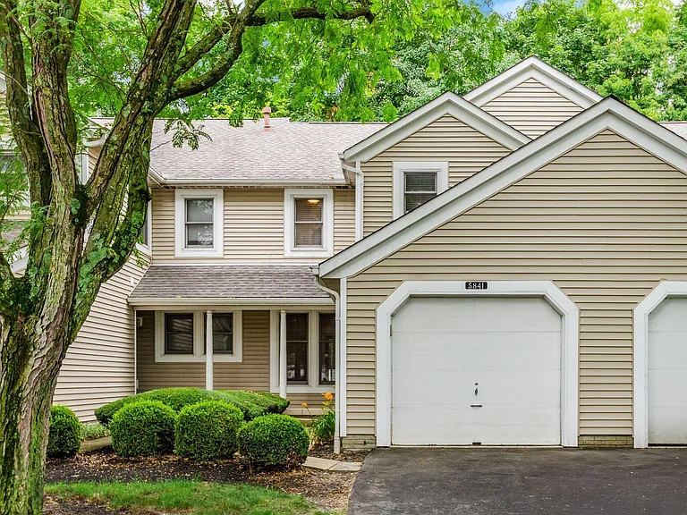 5841 Elmbridge Ln #4-27 — Photo 53